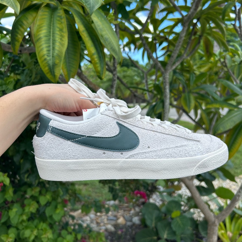 Nike White and Dark Green Suede Sneakers